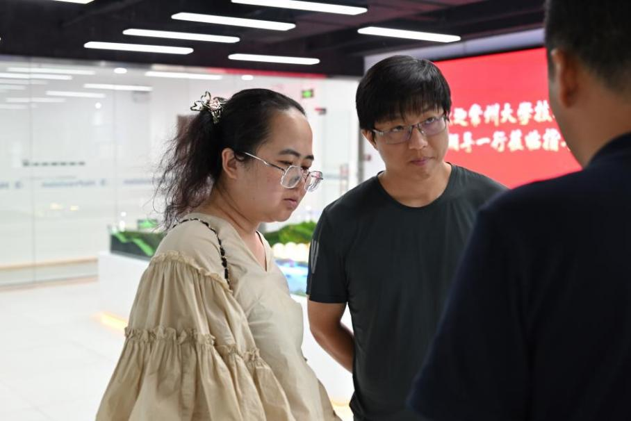 常州大學技術轉移中心陸奕仲、尹曉靚、楊勇老師一行赴航譜時代參觀交流