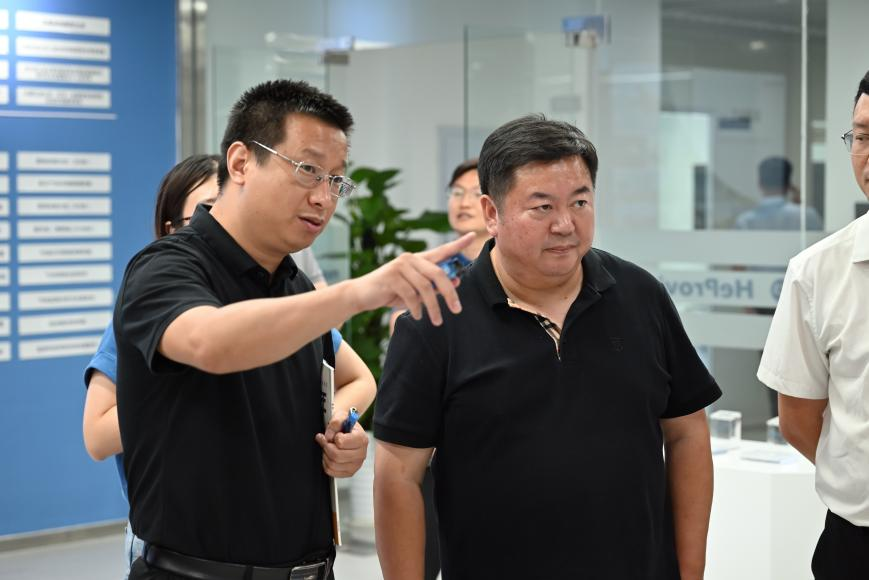 調(diào)研光電產(chǎn)業(yè)前沿企業(yè)，共鑒紅外科技新篇章