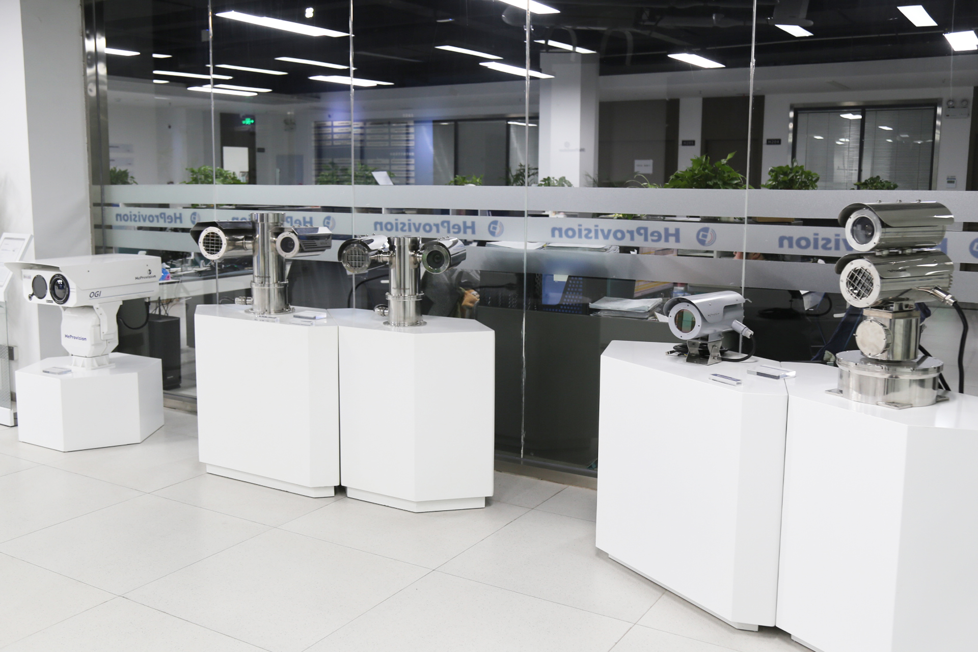 麗水市蓮都區政協考察組一行蒞臨航譜時代調研